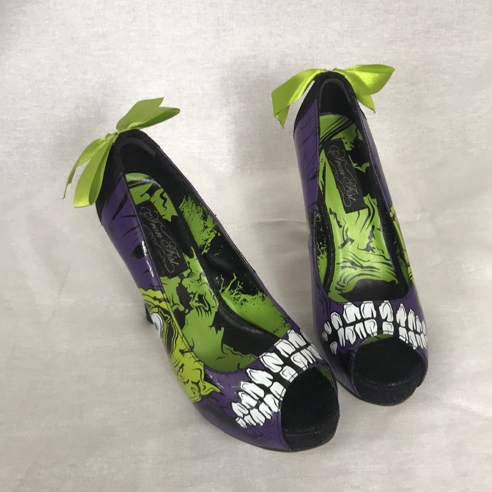 Iron Fist Zombie Stompers 🧟‍♀️ - Picture 2 of 8